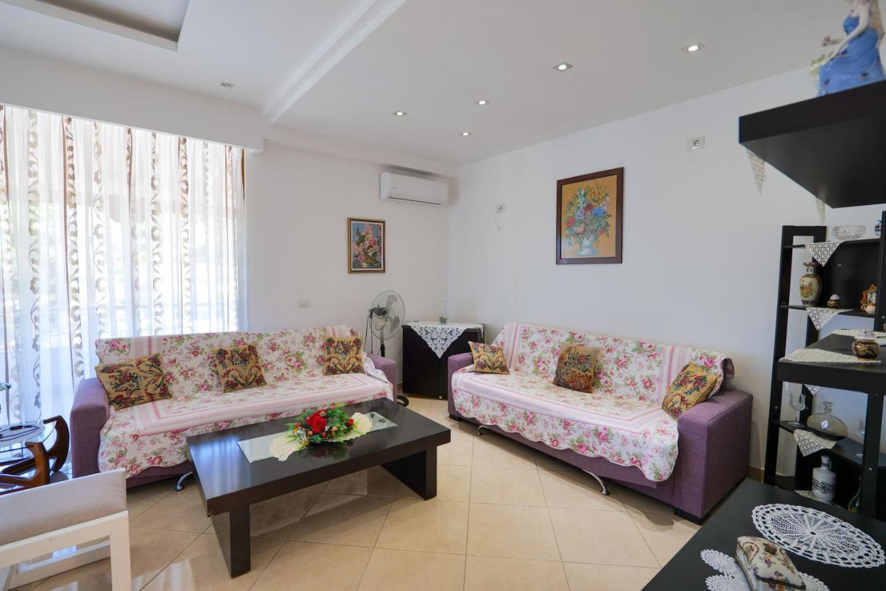 Arijons Apartments Sarandë エクステリア 写真