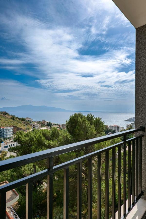 Arijons Apartments Sarandë エクステリア 写真